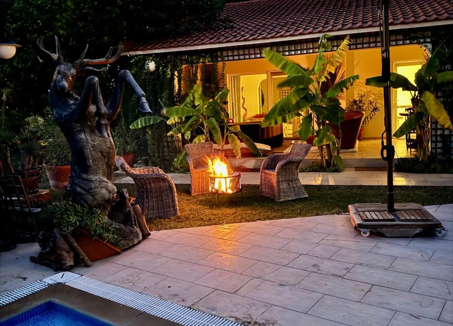 Sunyear Jacuzzi Winter Lodge Urla
